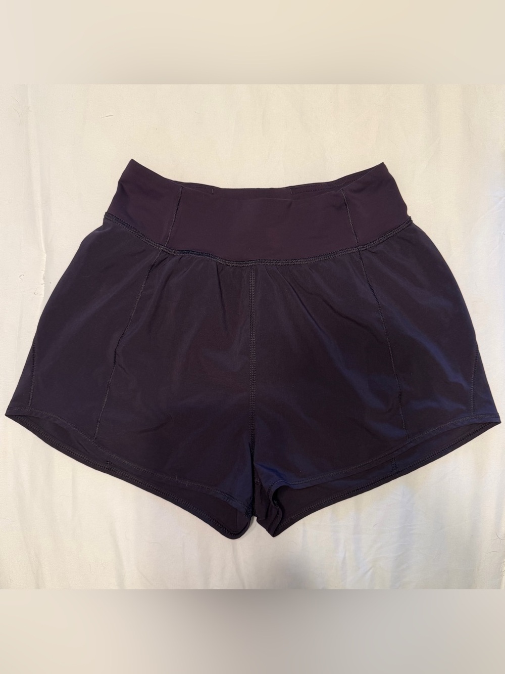 Lululemon Lean In Shorts Boysenberry Size 4 LW7AEOSA60217